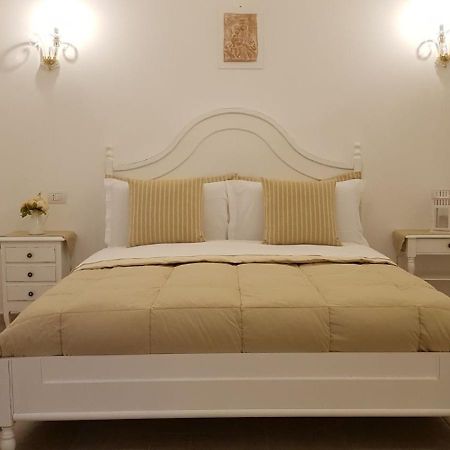 Dimora Palmieri Di Charme Bed & Breakfast Monopoli Exterior photo