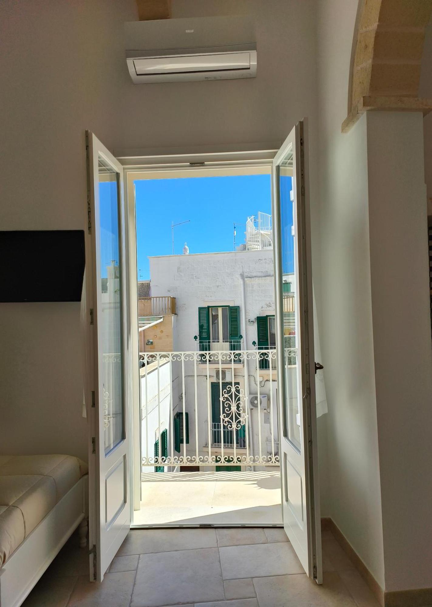Dimora Palmieri Di Charme Bed & Breakfast Monopoli Exterior photo