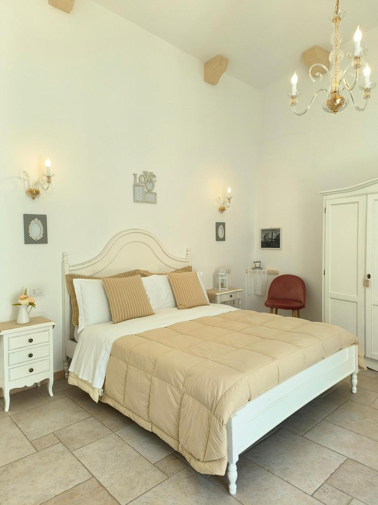 Dimora Palmieri Di Charme Bed & Breakfast Monopoli Exterior photo
